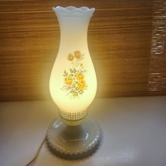 Hurricane Lamp Vintage Electric White Milk Glass Floral Tabletop or Bedside Lamp - Picture 10 of 10